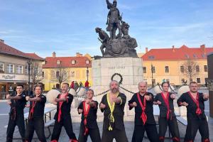 30 éve a Wing Tsunban
